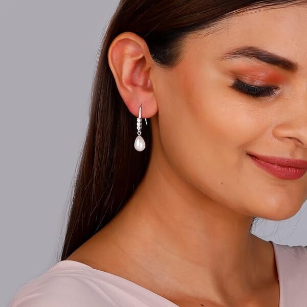 Silver Drops of Pearl Earrings - Image 3