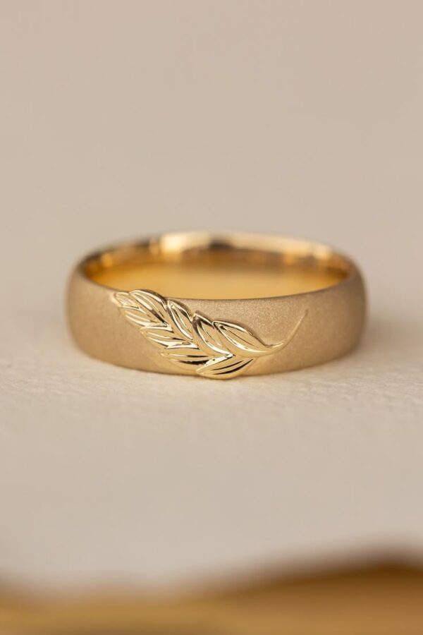 Men's Classic Gold Band Ring