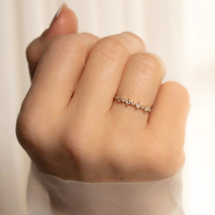 Zirra Sparkle Zig-Zag Gold Ring