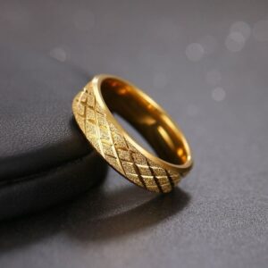 Classic Engraved Gold Ring